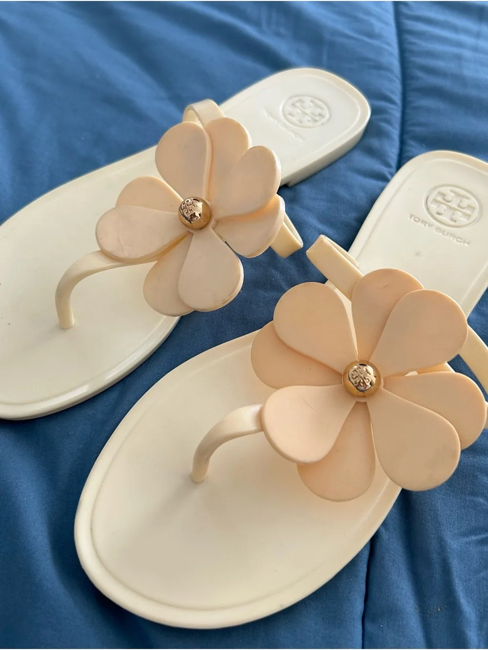 Tory Burch Cream Floral Jelly Thong Sandals with Pale Peach Flowers Size 7